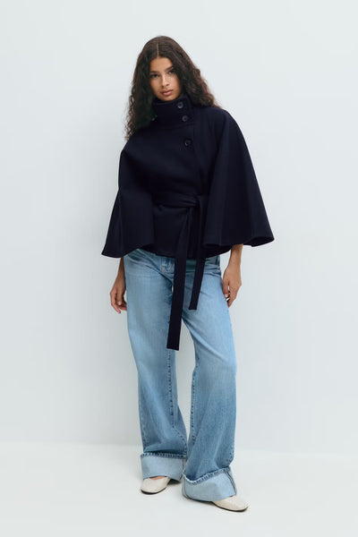Evonni | Belt cape jacket