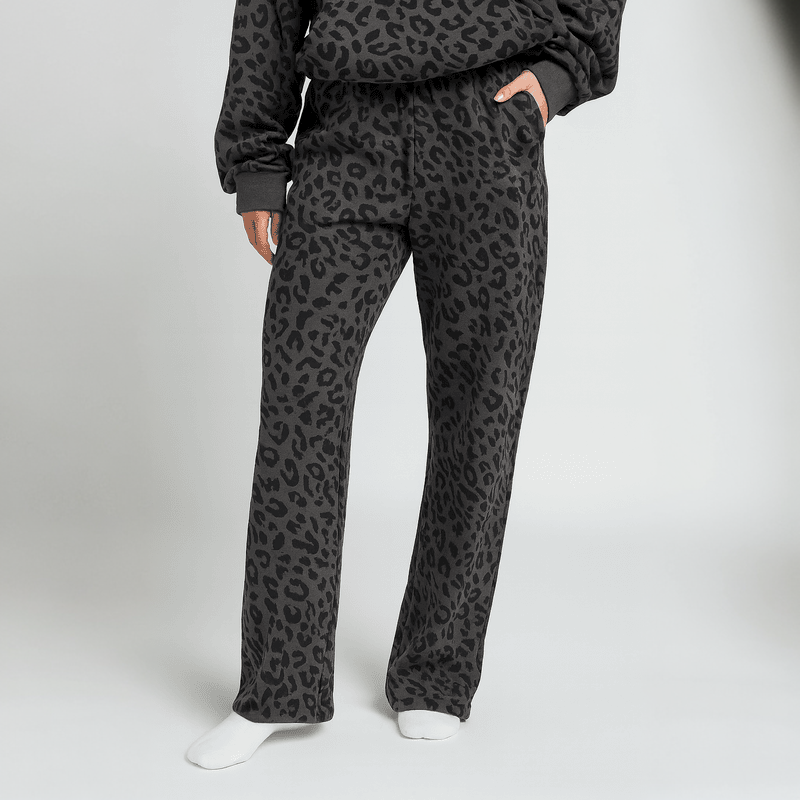 Leani | Cozy Leopard Sweats